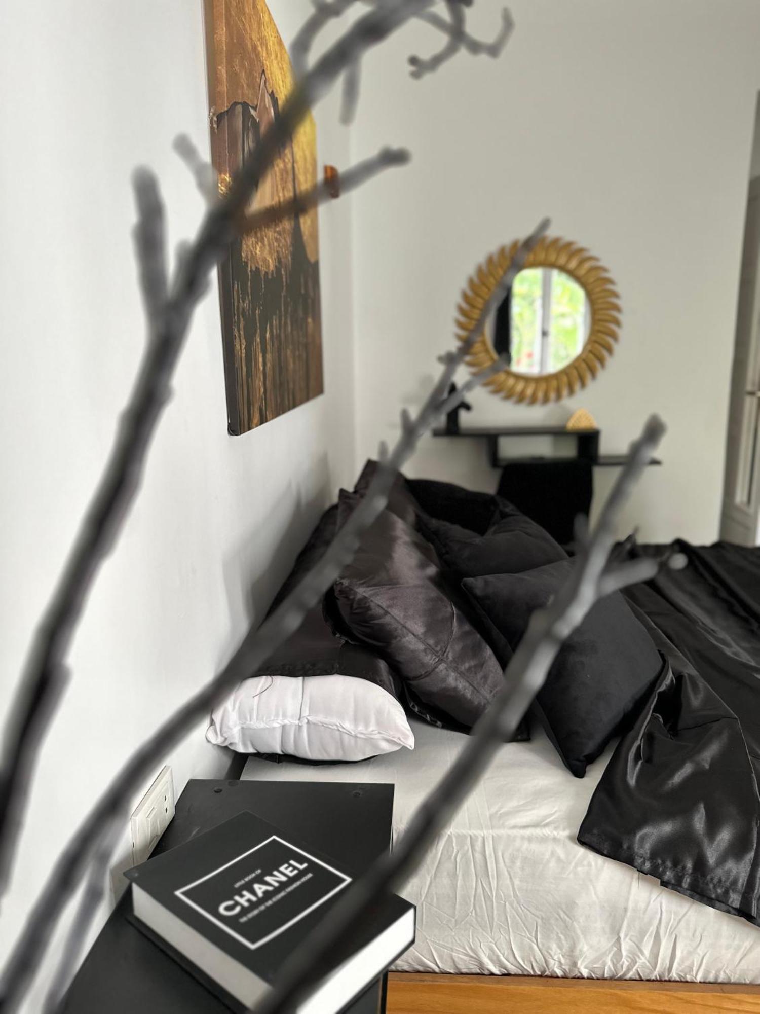 Modern 1-Bedroom Apartment In Zamalek Visits Allowed Káhira Exteriér fotografie